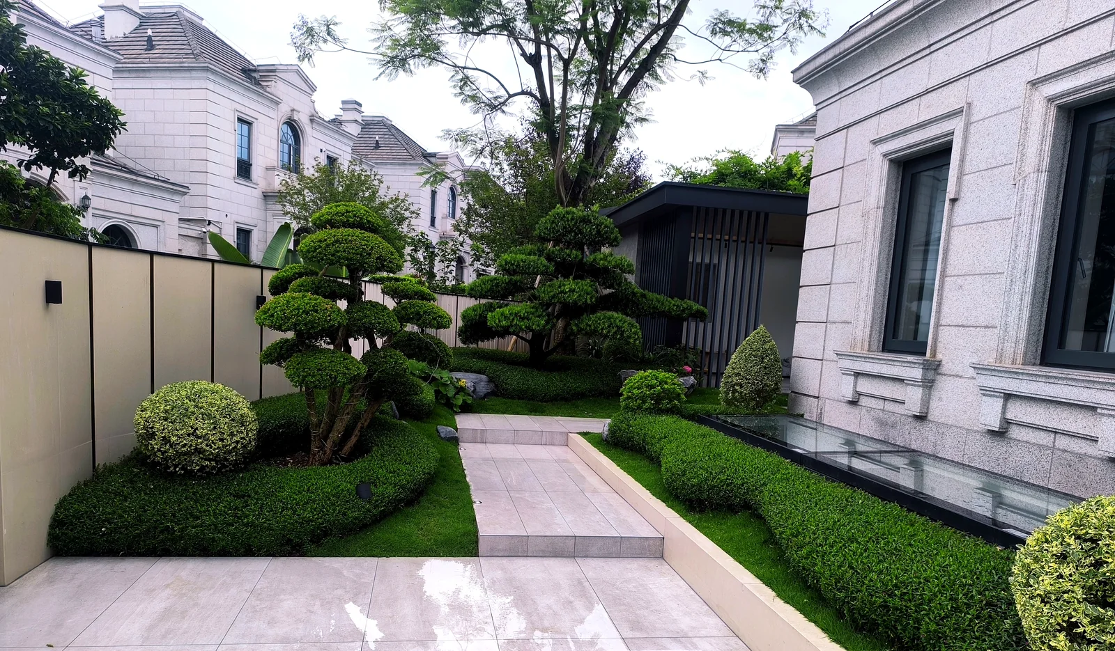 两江御园庭院实景